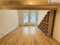 Pronájem bytu 1+kk 48 m2 P5 Smíchov zařízený nový LOFT - 7