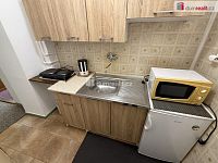 Pronájem bytu 1+kk 34m2 balkon P10 Strašnice U Hranic metro zařízený
