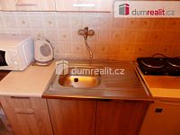 Pronájem bytu 1+kk 34m2 balkon P10 Strašnice U Hranic metro zařízený - 4