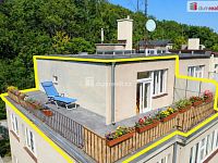  Slunný byt 1+kk 23m2 po rekonstrukci s velkou terasou 39m2 s panoramatickým výhledem, 3.p (4. NP), Smíchov - 2