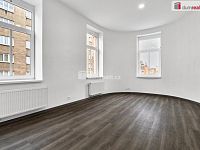 Prodej bytového domu s obchodními prostory v Karlových Varech - 16