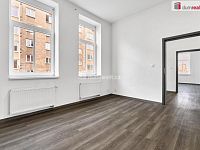 Prodej bytového domu s obchodními prostory v Karlových Varech - 17