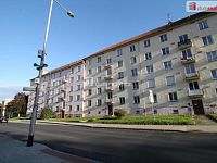 Krásný byt 2+1/B/S po kompletní rekonstrukci v cihlovém domě v Sokolově - 21