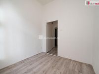 K pronájmu, byt 2+kk v 1.patře v blízkosti centra České Budějovice, ul. Skuherského 1448/38 - 5