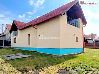 prodej  2gen. RD 6+2 210 m2, pozemek 1322 m2, Hostín, okres Mělník - venek 2