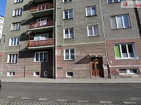 Prostorný byt 2+1 ve čtvrtém patře s výtahem na Čerťáku v Karlových varech - 16