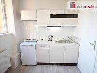 Pronájem 1+kk 25 m2 P5 Smíchov zařízený po rekonstrukci - 3