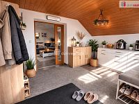 Dům s výhledem na celé Ústí, dvěma byty a soukromím, které jinde nenajdete - 14