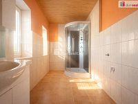 Dům s výhledem na celé Ústí, dvěma byty a soukromím, které jinde nenajdete - 18