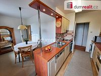 Nájem bytu 3+1+L+garáž - kuchyň s jídelním koutem
