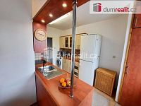 Nájem bytu 3+1+L+garáž - pohled z jidelního kouta