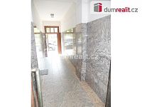 Pronájem 1+kk 32m2, po rekonstrukci, přízemí, atraktivní lokalita Praha 6, nám. Interbrigády - 14