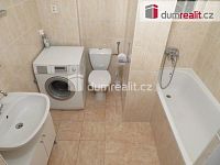 Pronájem 1+kk 32m2, po rekonstrukci, přízemí, atraktivní lokalita Praha 6, nám. Interbrigády - 5