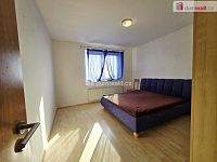 Pronájem bytu 4+kk, 83 m² + 18 m² terasa, Praha - Kyje - 9