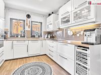 Byt 4+1 se zahradou, Příčná, Stará Role, Karlovy Vary