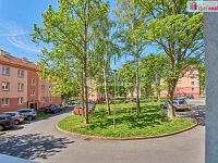 Prodej slunného bytu 2+1 v Ostrově  - 14