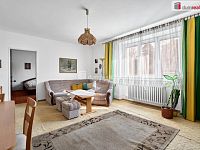 Prodej slunného bytu 2+1 v Ostrově  - 4