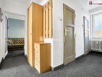 Prodej slunného bytu 2+1 v Ostrově  - 7