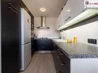 Prodej bytu 3+1, 73m2 + L 6m2 - Praha 6 - 8