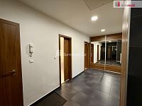 Pronájem, byt 2+1 po generální rekonstrukci, 72,6 m2, Hlavní třída, Mariánské Lázně - 15