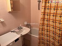 Pronájem pokoje 17m2, Praha 9, Dygrýnova - 8