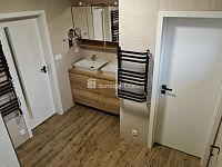 Rodinný dům 4+kk, Kostelec nad Labem - koupelna