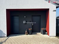 Rodinný dům 4+kk, Kostelec nad Labem - vchod