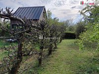 Prodej dřevěné podsklepené zahradní chaty 20m2, zahrada 385 m2, osada Jenerálka, Praha Dejvice - 10