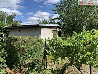 Prodej dřevěné podsklepené zahradní chaty 20m2, zahrada 385 m2, osada Jenerálka, Praha Dejvice - 14