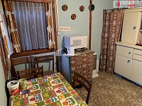 Prodej dřevěné podsklepené zahradní chaty 20m2, zahrada 385 m2, osada Jenerálka, Praha Dejvice - 5