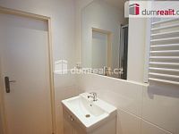 Pronájem 2+kk 45 m2 P5 Košíře Slávy Horníka zařízeno průchozí   - 10