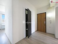 K prodeji, světlý byt 3+1 s jídelnou, šatnou, 2 balkóny a 2 sklepy, ul. Prachatická 1203/13 (u Cinestaru), České Budějovice - 6