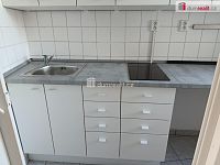 Velmi pěkný byt 1+kk po rekonstrukci, Praha 4-Michle - 10