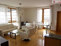 Pronájem bytu s terasou a garážovým stáním, Praha 6 