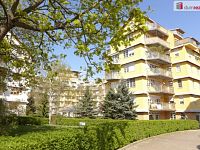 Pronájem bytu s terasou a garážovým stáním, Praha 6  - 17