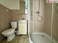 Pronájem 1+1 v centru města Chomutov - 3