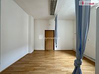 Pronájem 1+1 v centru města Chomutov - 5