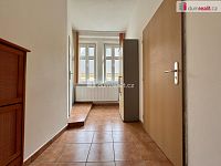 Pronájem 1+1 v centru města Chomutov - 6