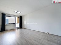 K prodeji, světlý byt 3+1 s jídelnou, šatnou, 2 balkóny a 2 sklepy, ul. Prachatická 1203/13 (u Cinestaru), České Budějovice - 14