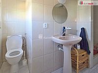 Byt v RD o velikosti 155 m2 s garáží a sklepem - 16