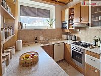 Byt v RD o velikosti 155 m2 s garáží a sklepem - 3