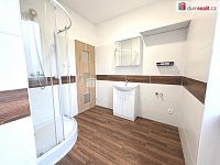 Pronájem prostorného bytu v žádané lokalitě Ústí n/L - Všebořice - 11