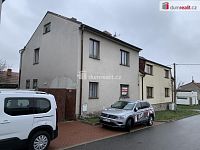Prodej staršího dvougeneračního RD 5+2 v Dobříši, ul. Zborovská