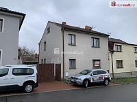 Prodej staršího dvougeneračního RD 5+2 v Dobříši, ul. Zborovská