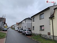 Prodej staršího dvougeneračního RD 5+2 v Dobříši, ul. Zborovská - 24