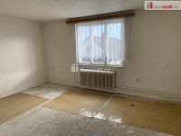 Prodej staršího dvougeneračního RD 5+2 v Dobříši, ul. Zborovská - 6