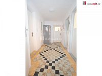 Prostorný rodinný dům po rekonstrukci 4+1, 112 m2 + půda 100 m2, stodola 100 m2, Slabčice, okr. Písek - 24