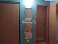 Atypický krásný slunný prostorný mezonetový byt 4+kk v historickém centru Chebu - 16