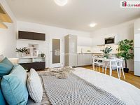 Pronájem bytu 1+kk 37 m2 P5 Jinonice balkon sklep nezařízený - 9