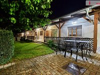 Prodej stylového apartmánového domu Mateřidouška v Chlumu u Třeboně – bazén, sauna, 27 lůžek, výborná obsazenost - 4